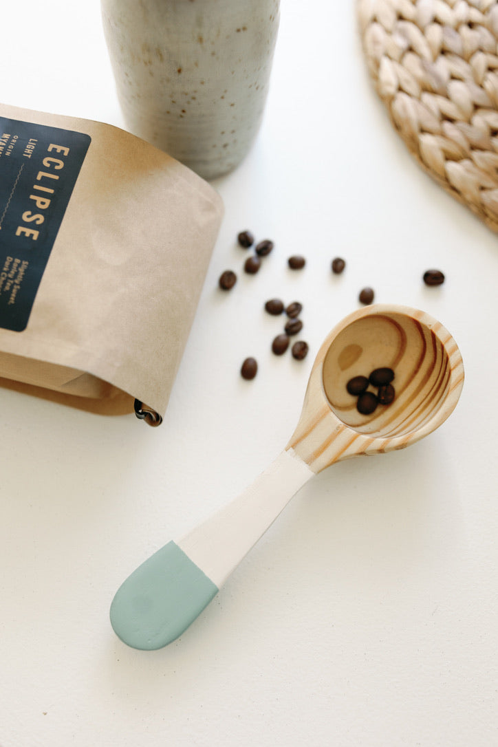 Mango+Moose: Wooden Scoop Blue/White